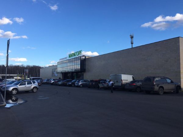 Торговый центр на 29-м километре трассы М-2 Крым, 3