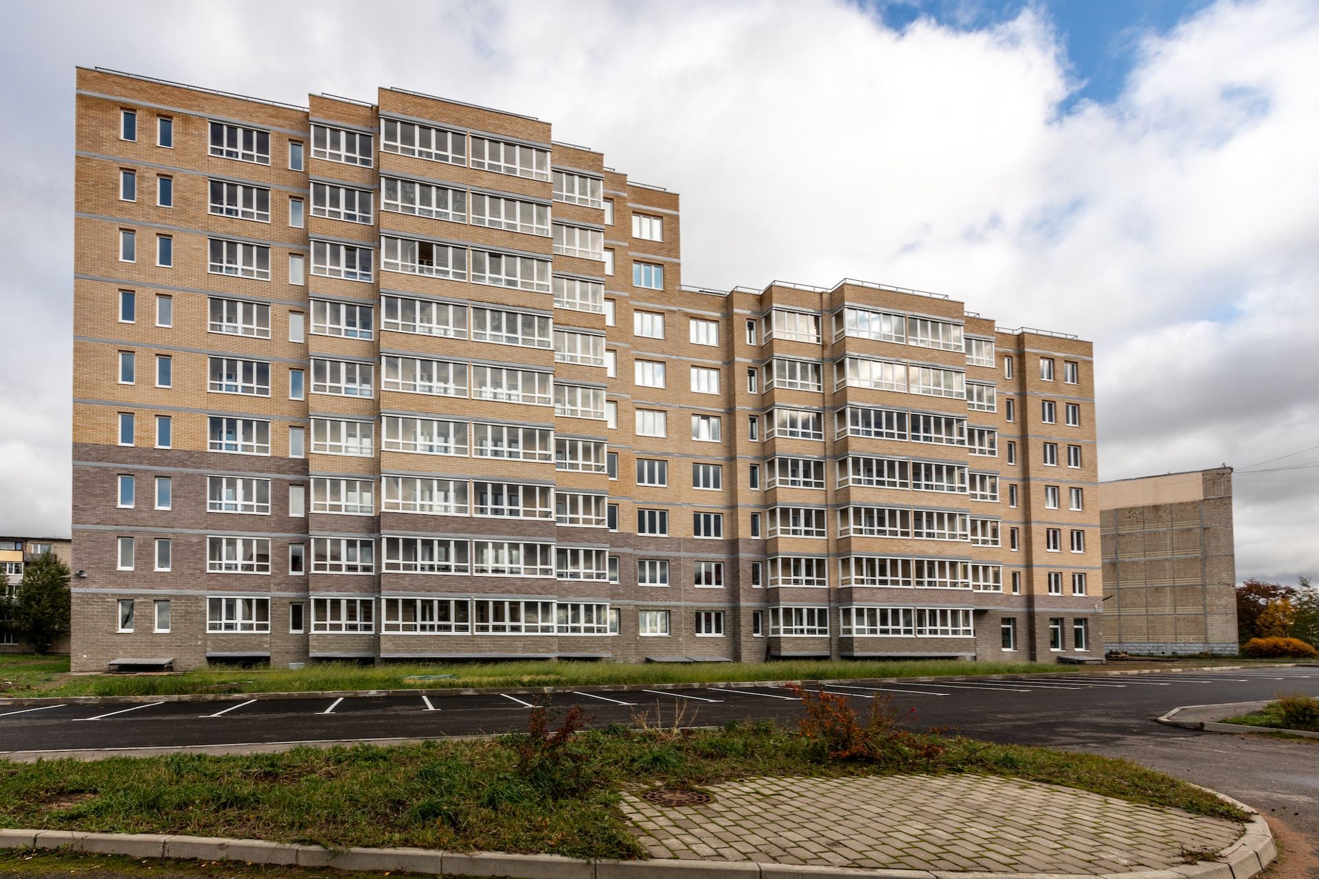 продажа квартир Апрель