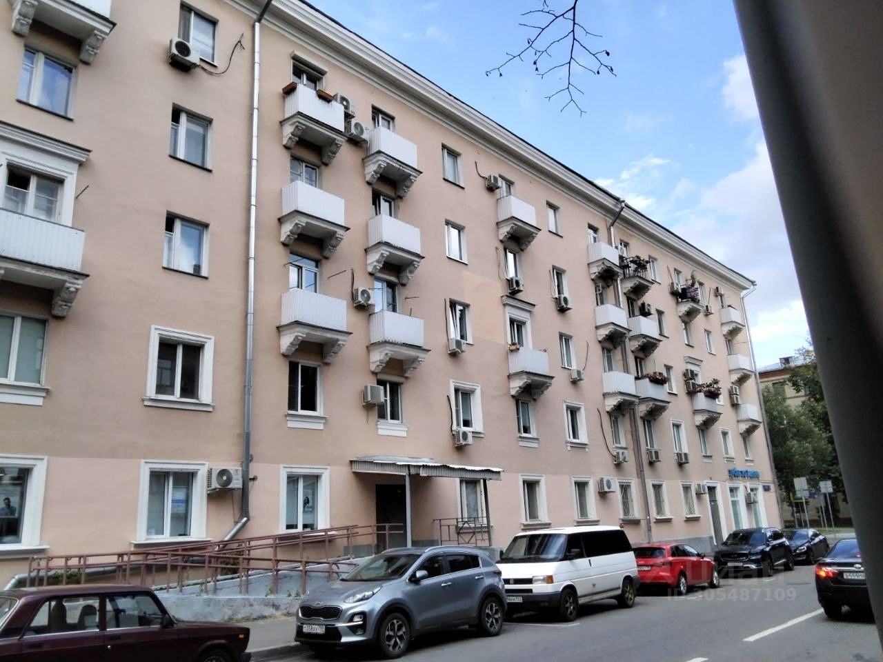 Продается1/3квартиры,63/37/8,2м²