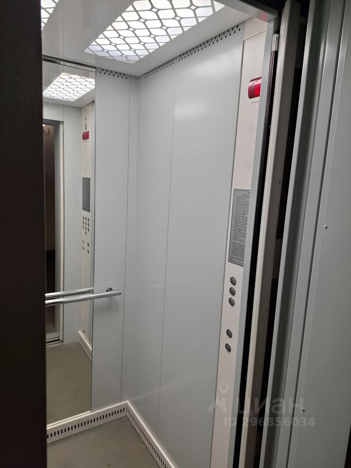 Продажа доли в квартире 48.6м² ул. Партизана Германа, 14/117, Санкт ...