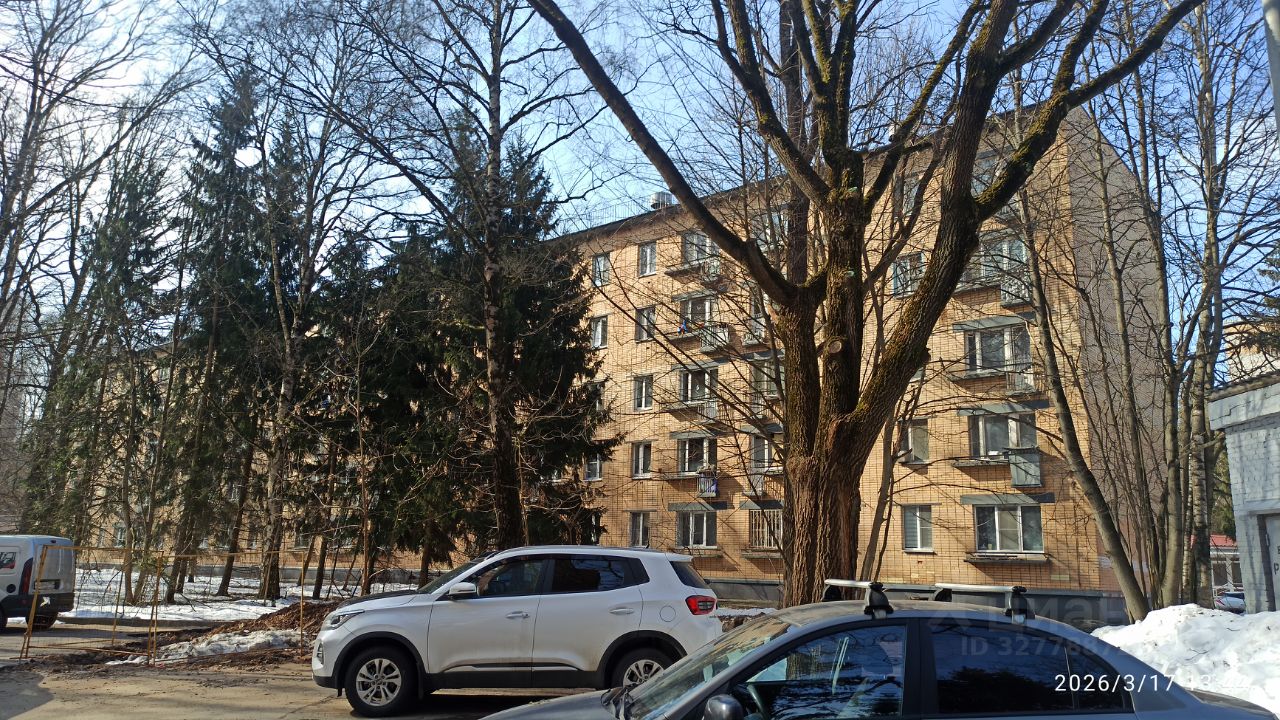 Комната, Москва