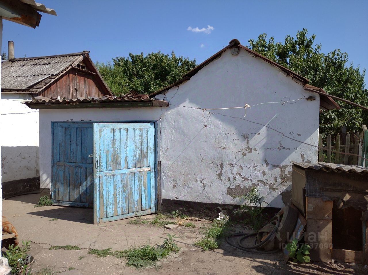 Купить дом без посредников в поселке городского типа Азовское Джанкойского  района от хозяина, продажа домов с участком от собственника в поселке  городского типа Азовское Джанкойского района. Найдено 3 объявления.