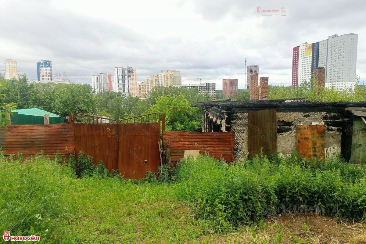 Купить загородную недвижимость в микрорайоне Уктус в городе Екатеринбург,  продажа загородной недвижимости - база объявлений Циан. Найдено 20  объявлений