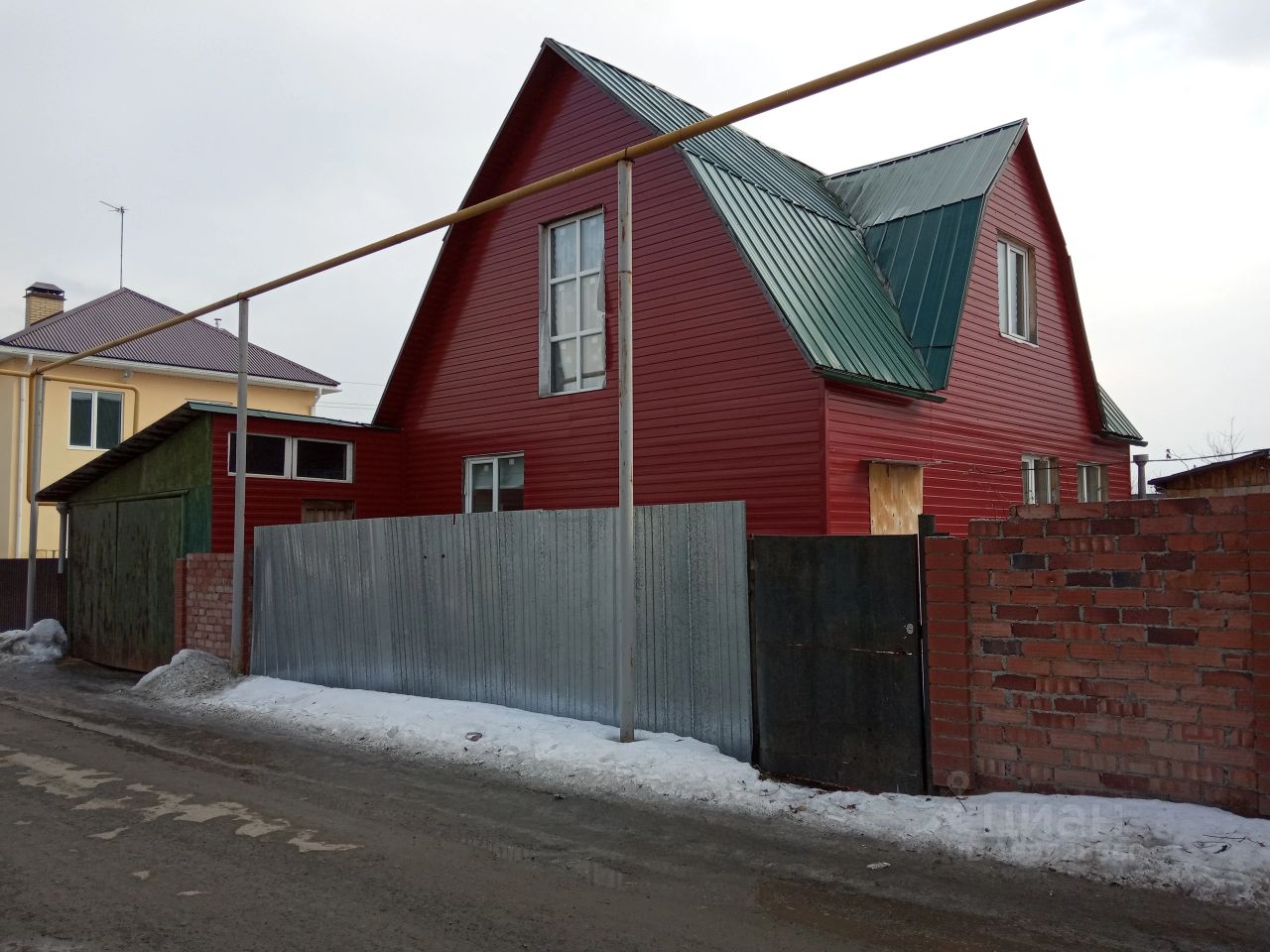 Снять дом в районе Чкаловский в городе Екатеринбург, аренда домов на длительный  срок. Найдено 4 объявления.