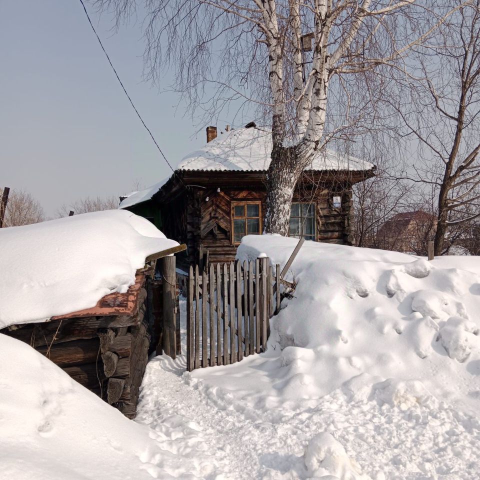 Купить дом 14сот. Заливная ул., 8, Калтан, Кемеровская область - база ЦИАН,  объявление 299917674