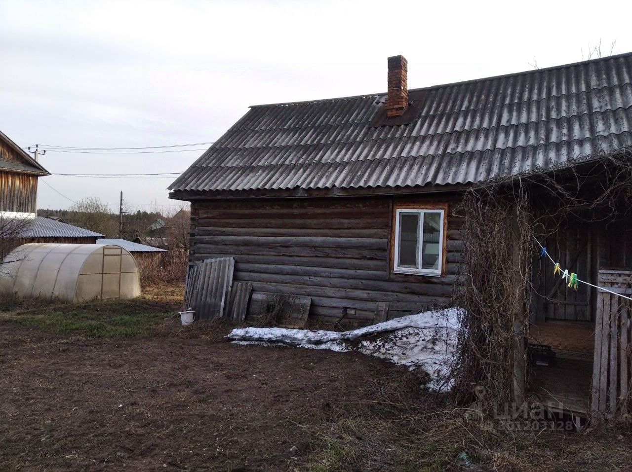 Купить дом с участком 6 соток в поселке Кез Кезского района, продажа  коттеджей. Найдено 2 объявления.