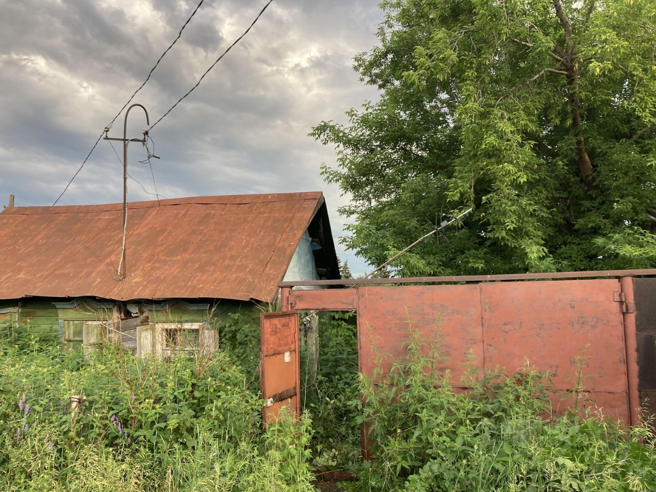 Купить дом в поселке Октябрьский города Копейска, продажа домов - база  объявлений Циан. Найдено 1 объявление