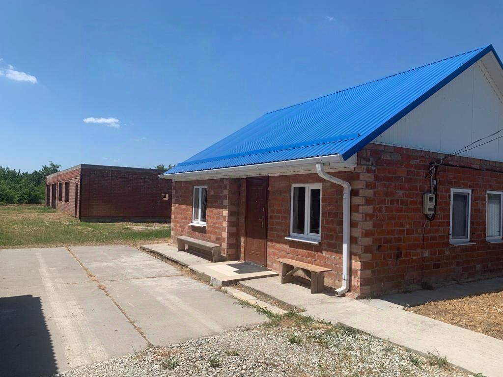 Продажа дома 15сот. Крестьянская ул., 38, Крымск, Краснодарский край,  Крымский район - база ЦИАН, объявление 296977903