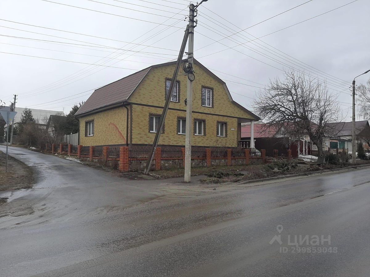 Купить дом с гаражом в Курске, продажа домов с гаражом и участком в Курске.  Найдено 96 объявлений.