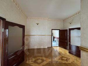 4-этаж. дом 445 м²