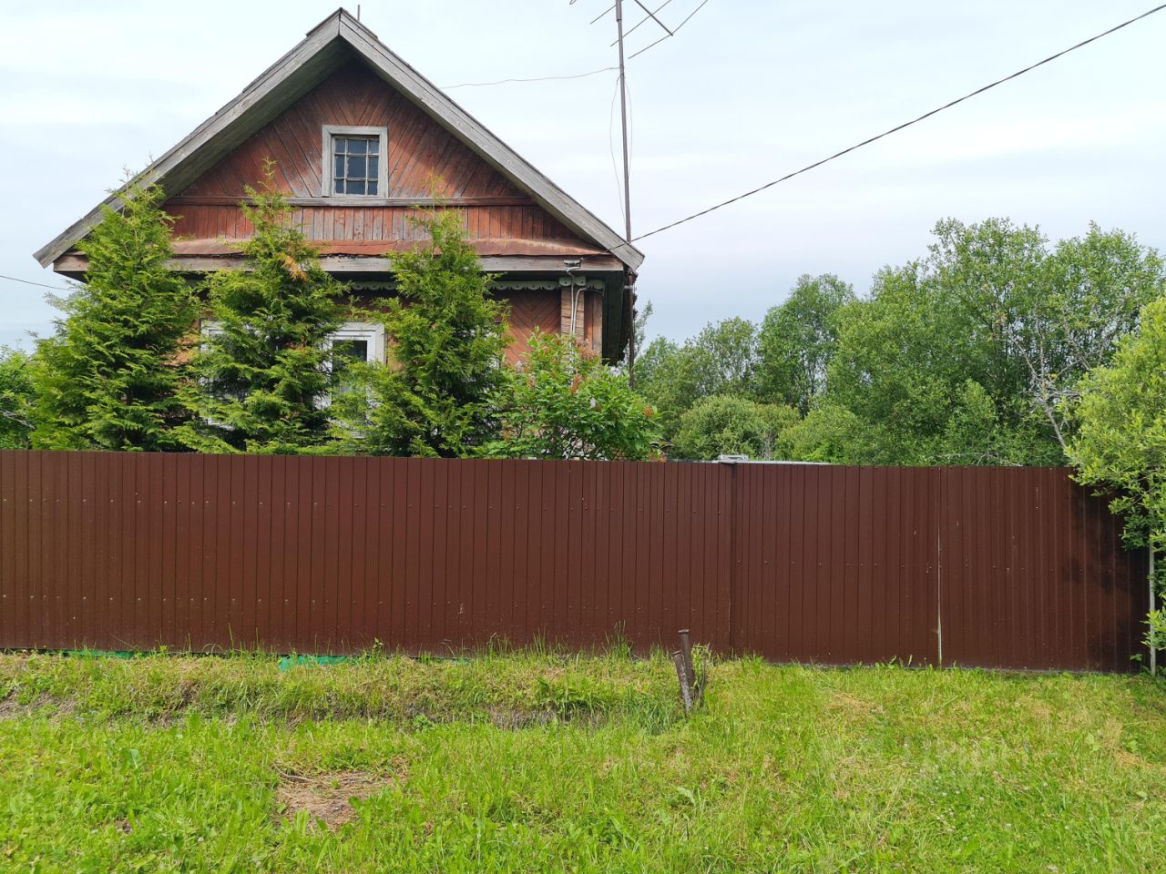 Купить загородную недвижимость на улице Лисконоженко в городе Малая Вишера,  продажа загородной недвижимости - база объявлений Циан. Найдено 1 объявление