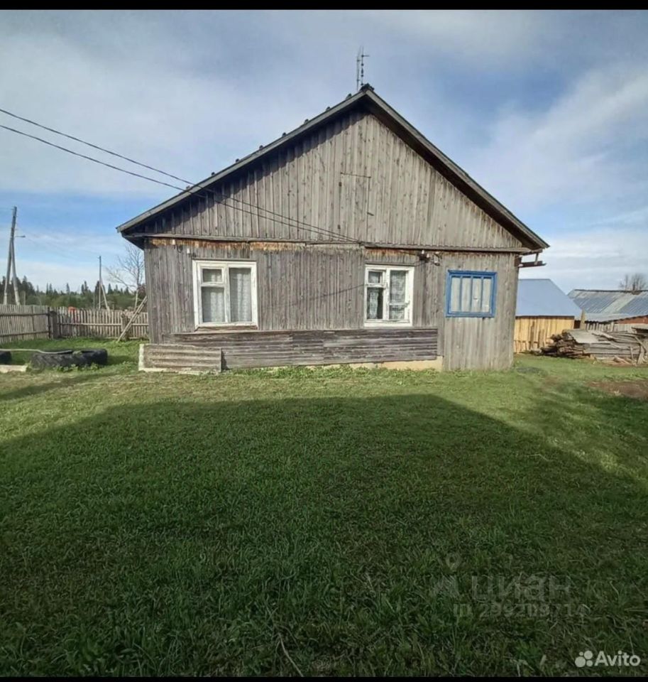 Продажа дома 10сот. ул. Полевая, 3/2, Пермский край, Ильинский городской  округ, Мартыновцы деревня - база ЦИАН, объявление 299209714