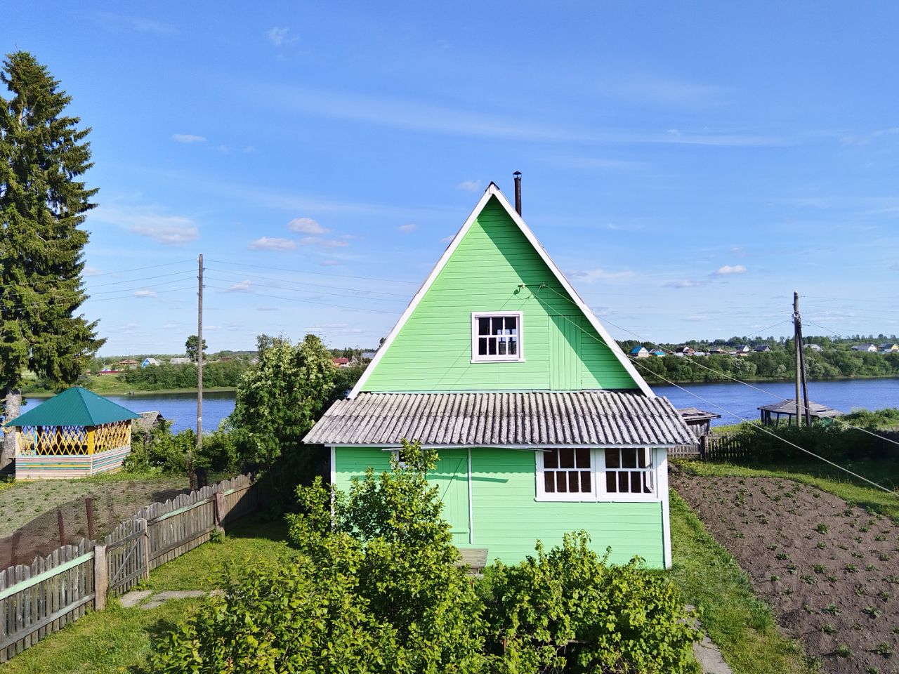 Купить деревянный дом в Мирном, продажа коттеджей из дерева. Найдено 4  объявления.