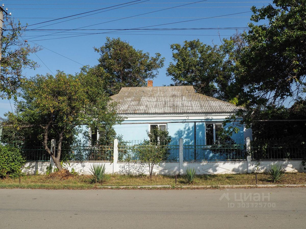 Купить дом без посредников в поселке городского типа Николаевка  Симферопольского района от хозяина, продажа домов с участком от  собственника в поселке городского типа Николаевка Симферопольского района.  Найдено 14 объявлений.