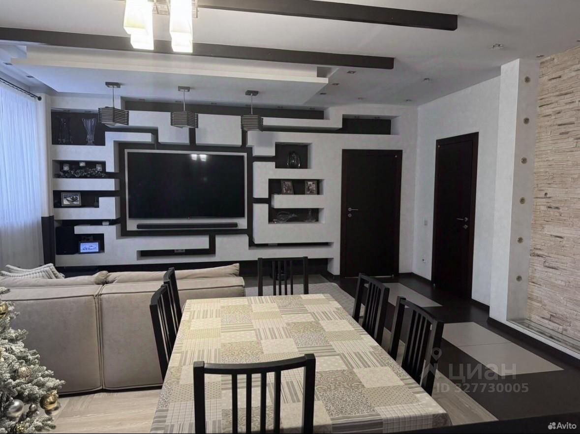 Дом в Ямало-Ненецкий АО, Ноябрьск ул. Интернационалистов, 33 (266 м²)