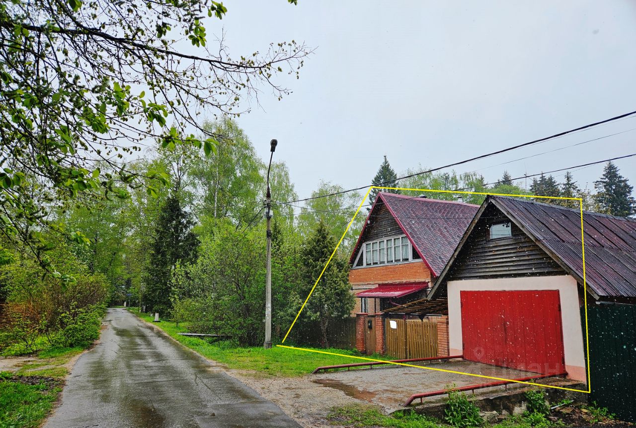 Купить дом с участком 12 соток в микрорайоне Опалиха в городе Красногорск,  продажа коттеджей. Найдено 5 объявлений.