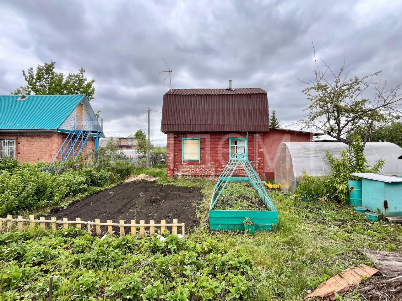 Купить дом в округе Октябрьский в городе Омск, продажа домов - база  объявлений Циан. Найдено 189 объявлений