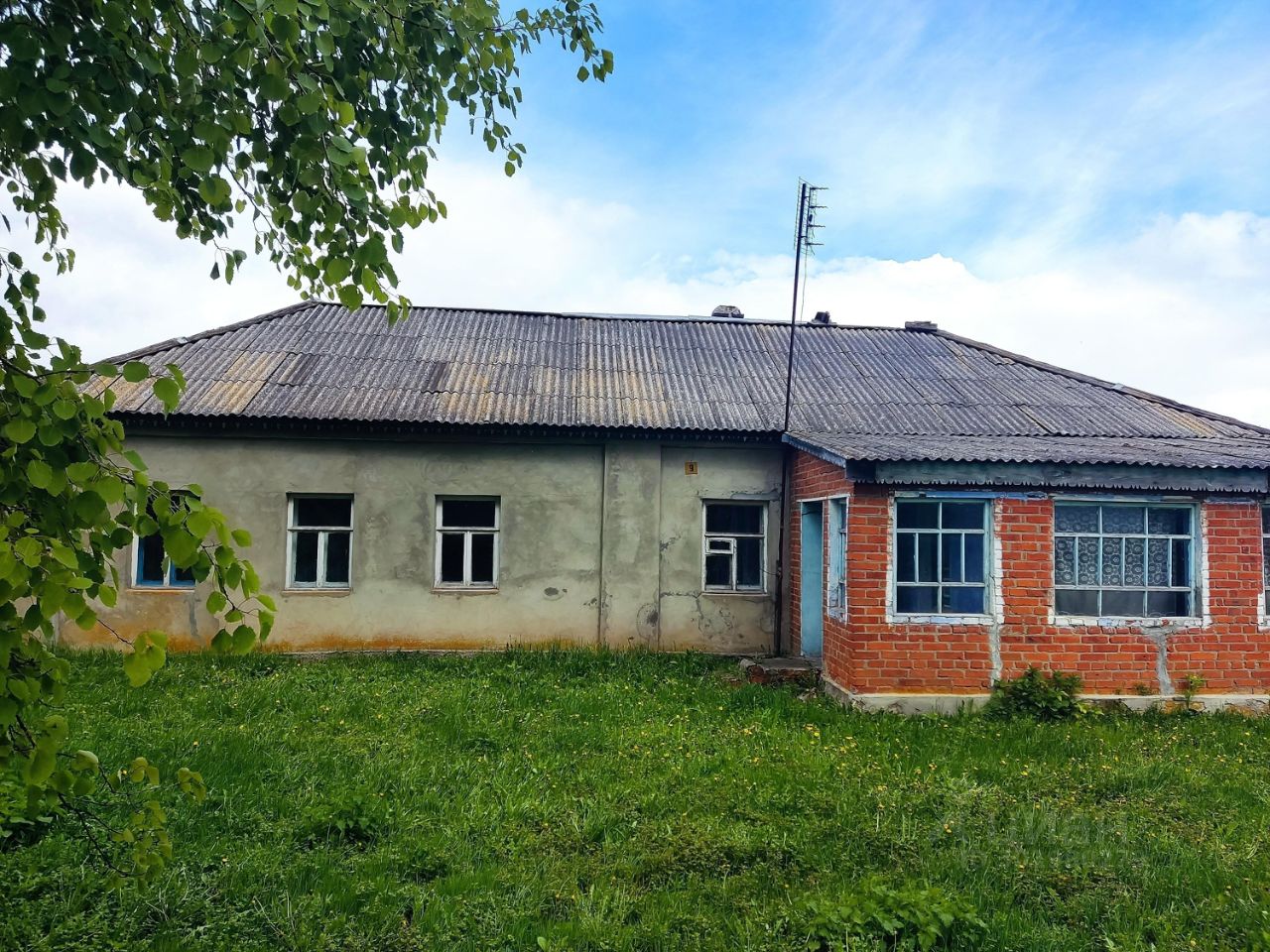 Купить загородную недвижимость на улице Совхозная в селе Троица в сельском  поселении Троицкое, продажа загородной недвижимости - база объявлений Циан.  Найдено 2 объявления