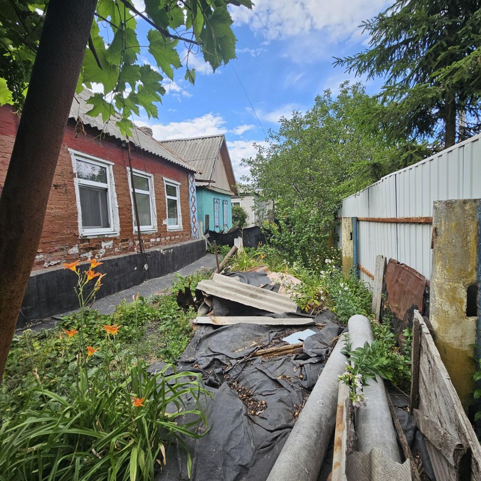 Продажа дома 8,6сот. Октябрьская ул., Зверево, Ростовская область - база  ЦИАН, объявление 303953032