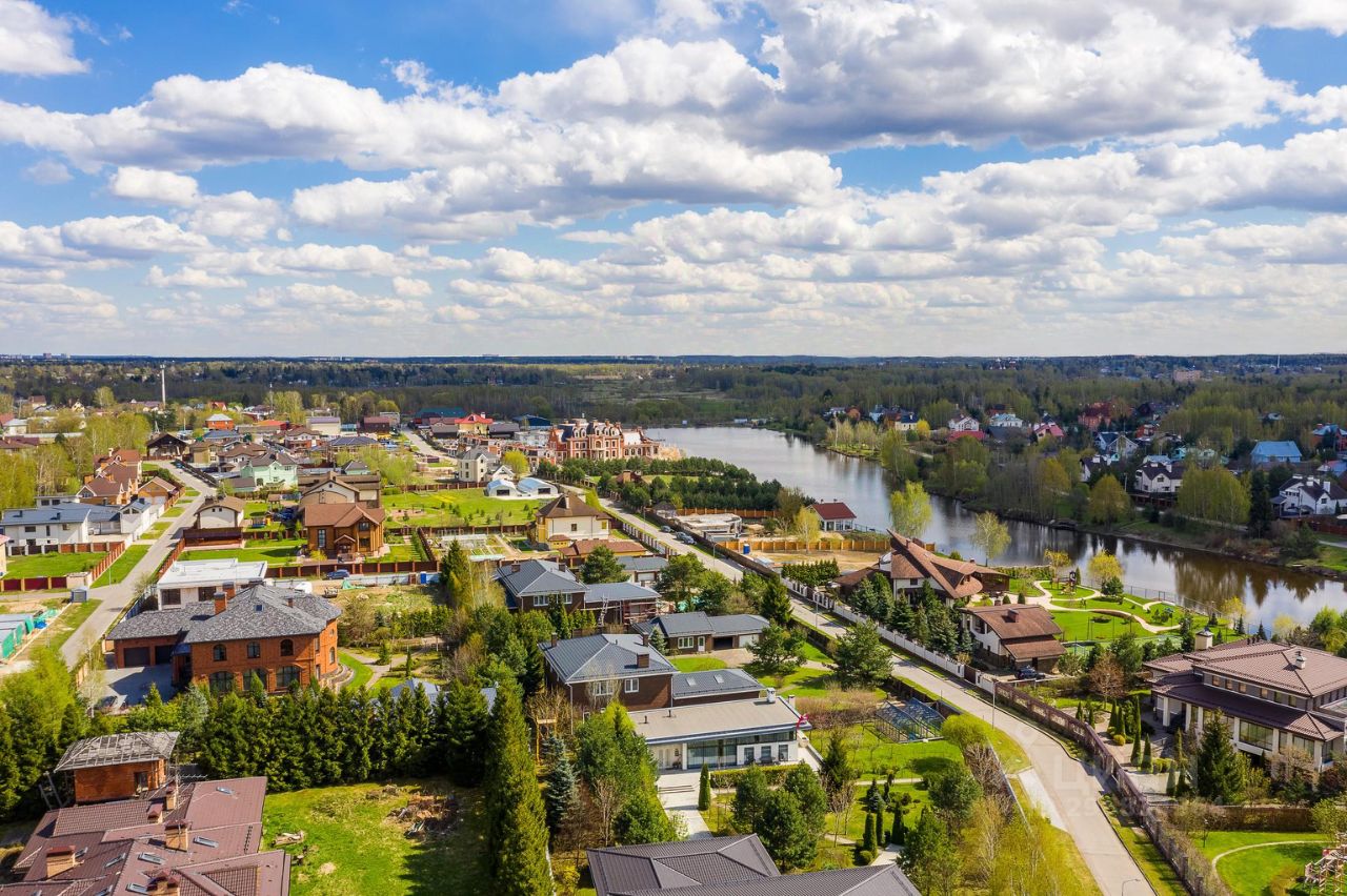 Купить дом с бассейном в микрорайоне Звягино в городе Пушкино, продажа домов  с бассейном и участком в микрорайоне Звягино в городе Пушкино. Найдено 6  объявлений.