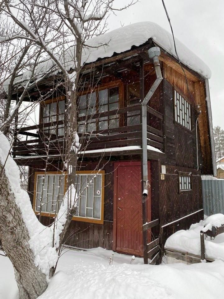 коттедж из красного кирпича с гаражом. ст. продам дом 1 2 дома. коттедж наро-фоминск. двухэтажный дом с бассейном.