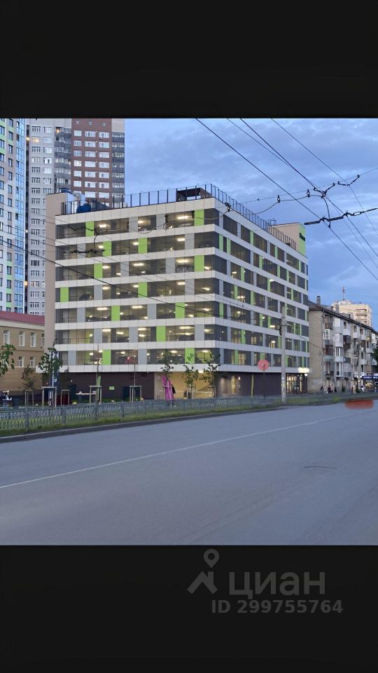 Продается гараж 14 кв.м. в Екатеринбурге. Современное здание, удобное расположение, хорошая транспортная доступность.