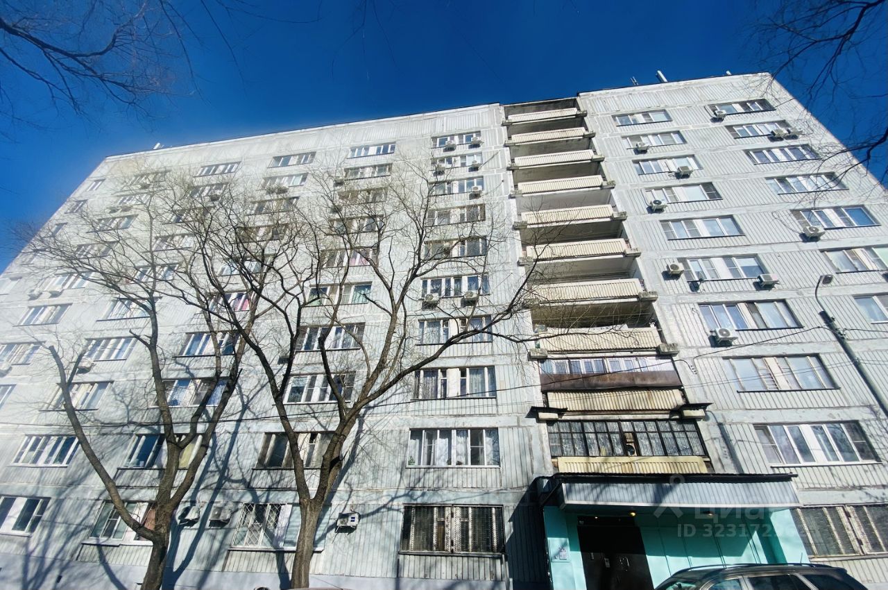 Комната, Москва