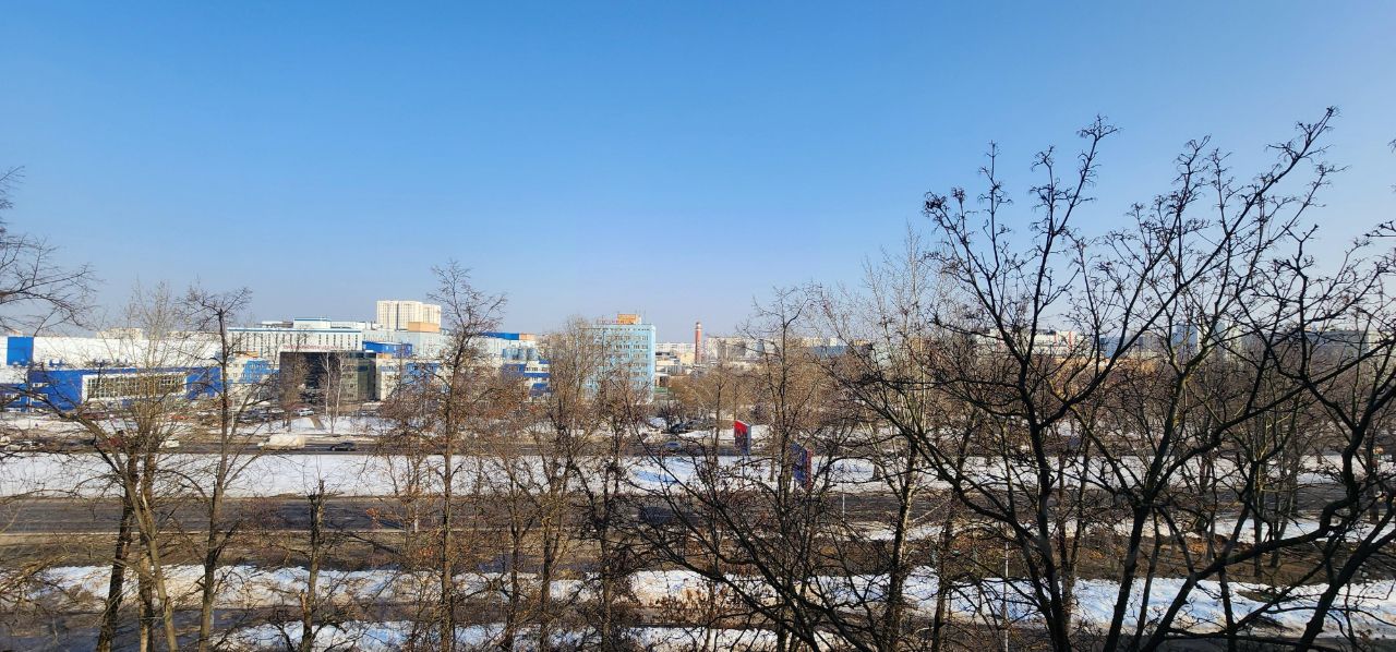 Комната, Москва