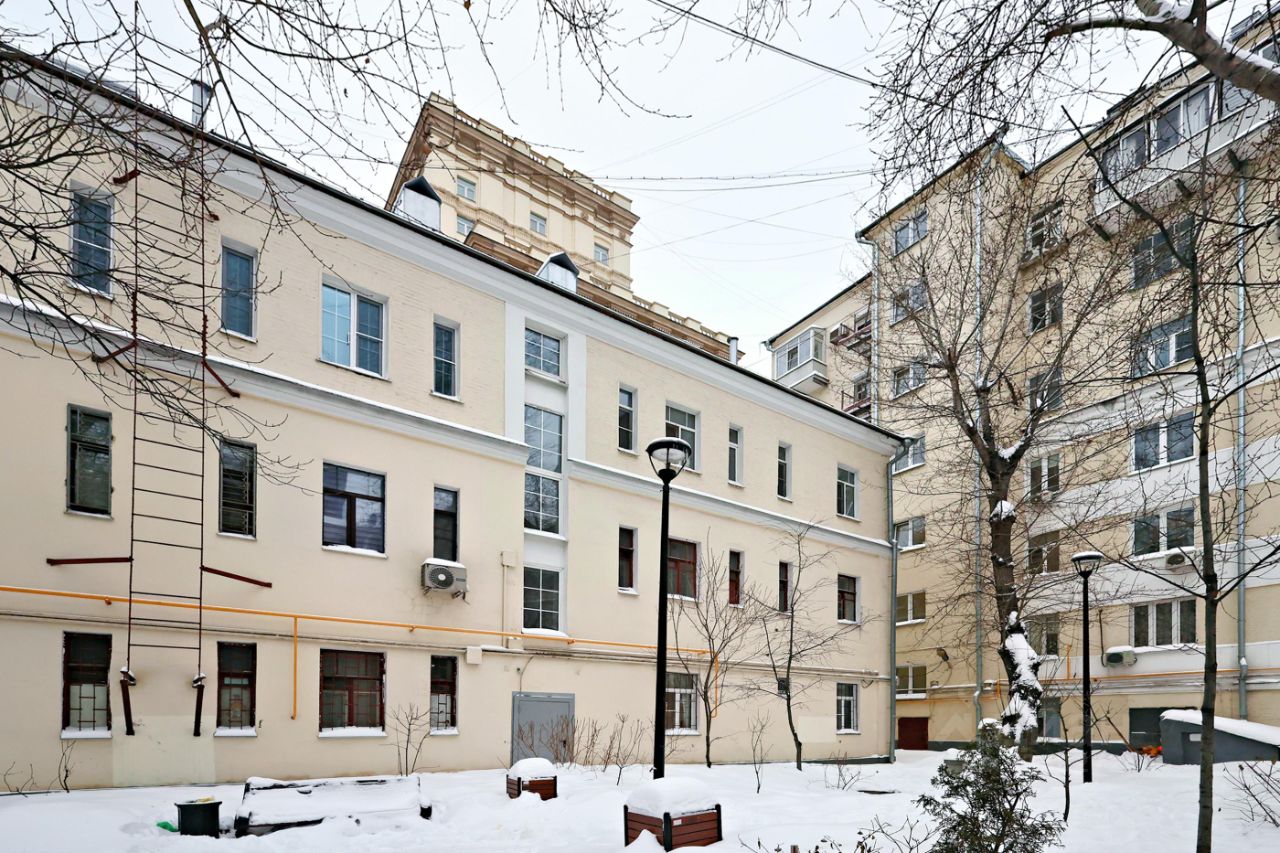 Комната, Москва