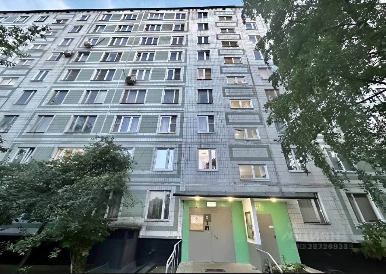 Комната, Москва
