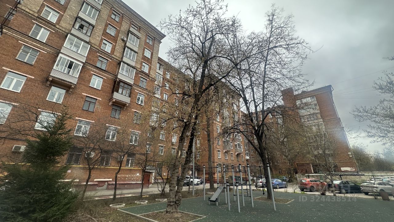 Комната, Москва