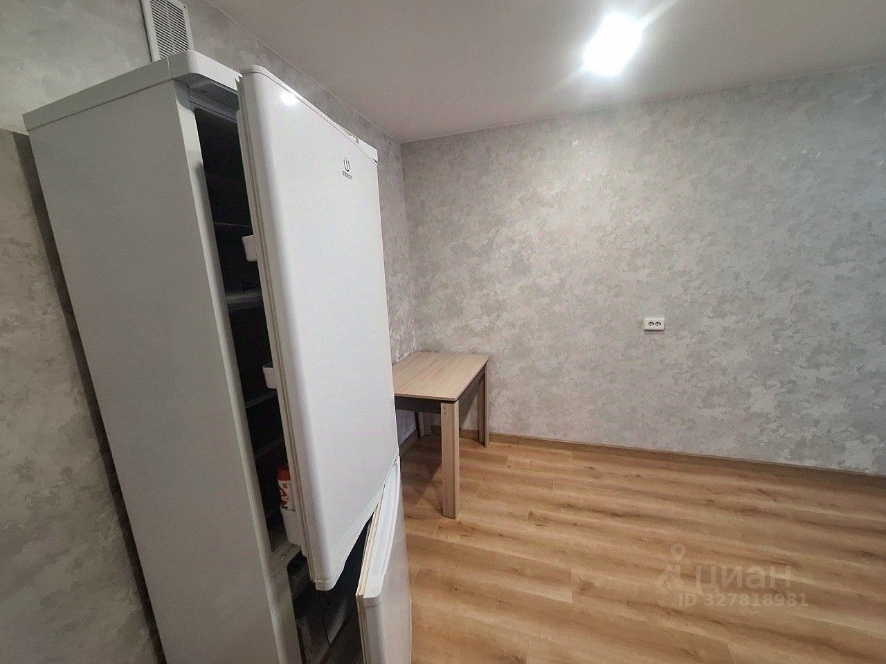 Комната Новосибирская область, Новосибирск ул. Сибиряков-Гвардейцев, 58/1 (17.0 м²)