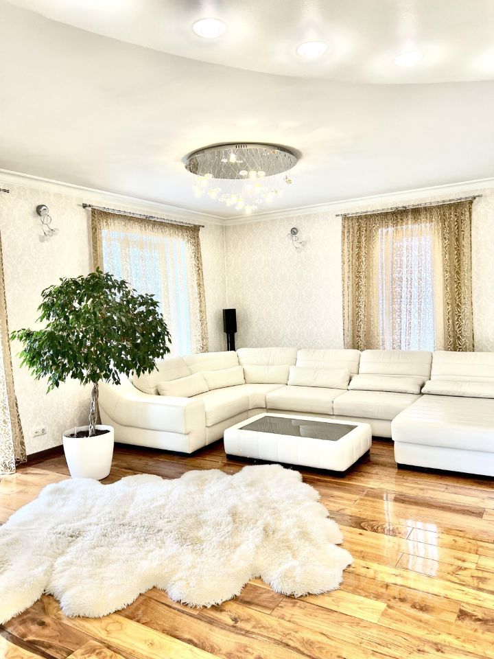 Коттедж в Иркутская область, Иркутск Ершовский мкр, 44 (354 м²)