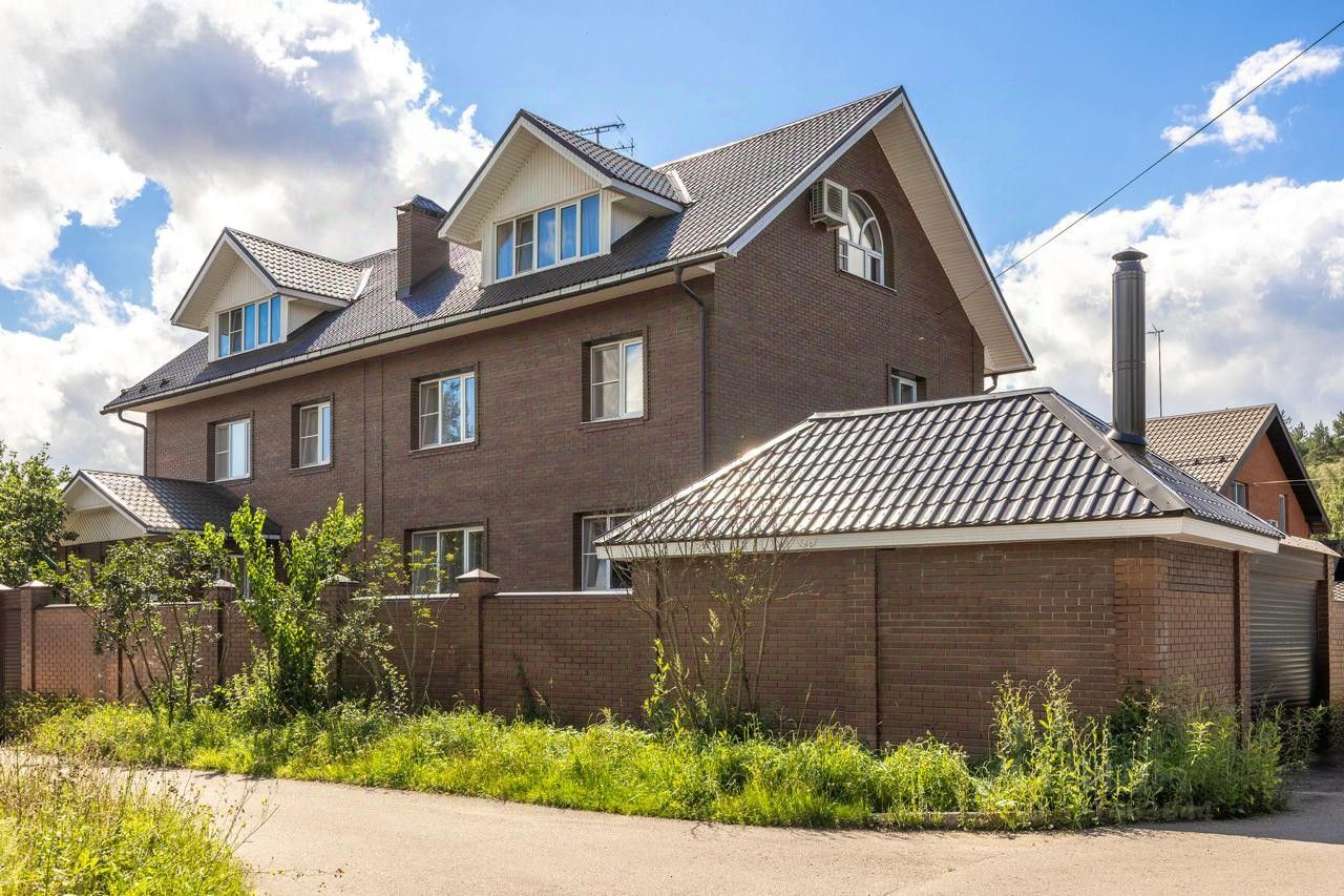 Продается2-этажныйкоттедж,612м²