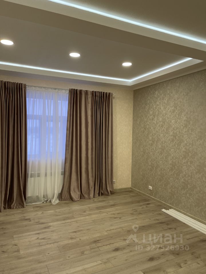 Коттедж в Ямало-Ненецкий АО, Новый Уренгой СМП-700 мкр, проезд Майский, 6 (273 м²)