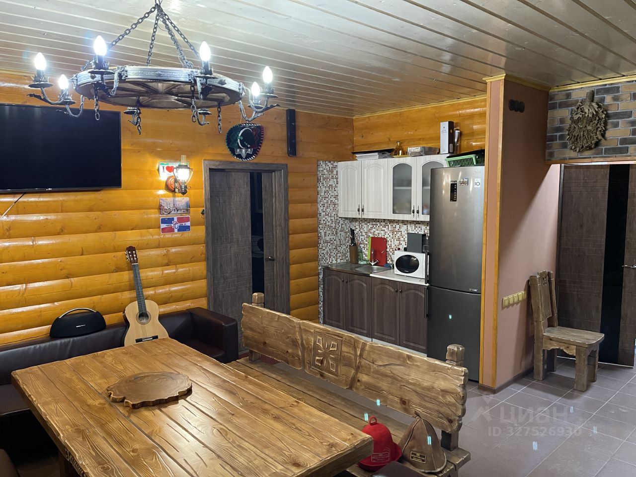 Коттедж в Ямало-Ненецкий АО, Новый Уренгой СМП-700 мкр, проезд Майский, 6 (273 м²)