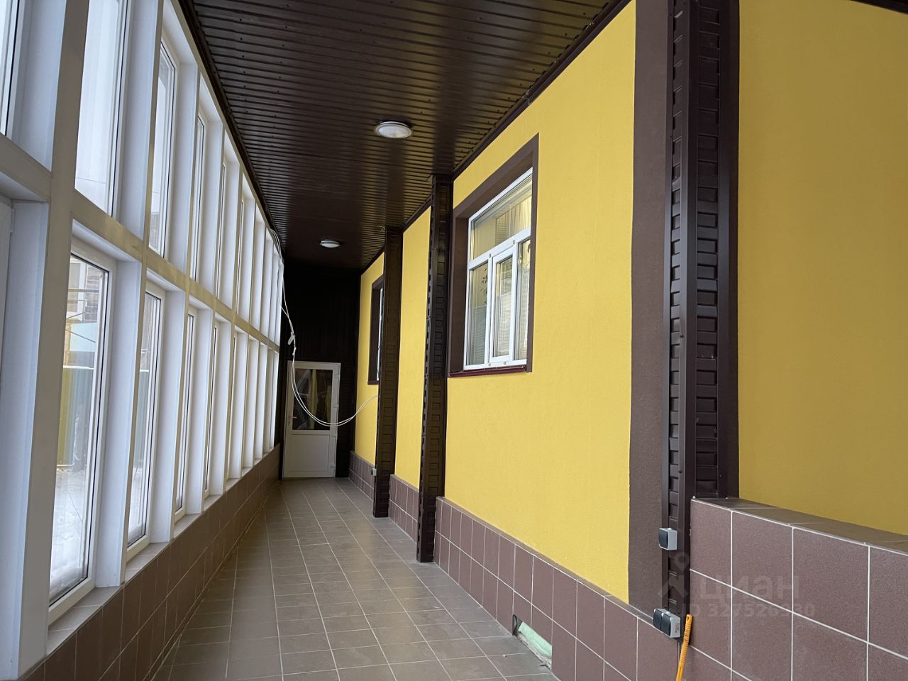 Коттедж в Ямало-Ненецкий АО, Новый Уренгой СМП-700 мкр, проезд Майский, 6 (273 м²)