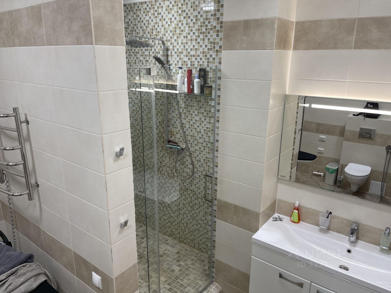 Коттедж в Ямало-Ненецкий АО, Новый Уренгой СМП-700 мкр, проезд Майский, 6 (273 м²)