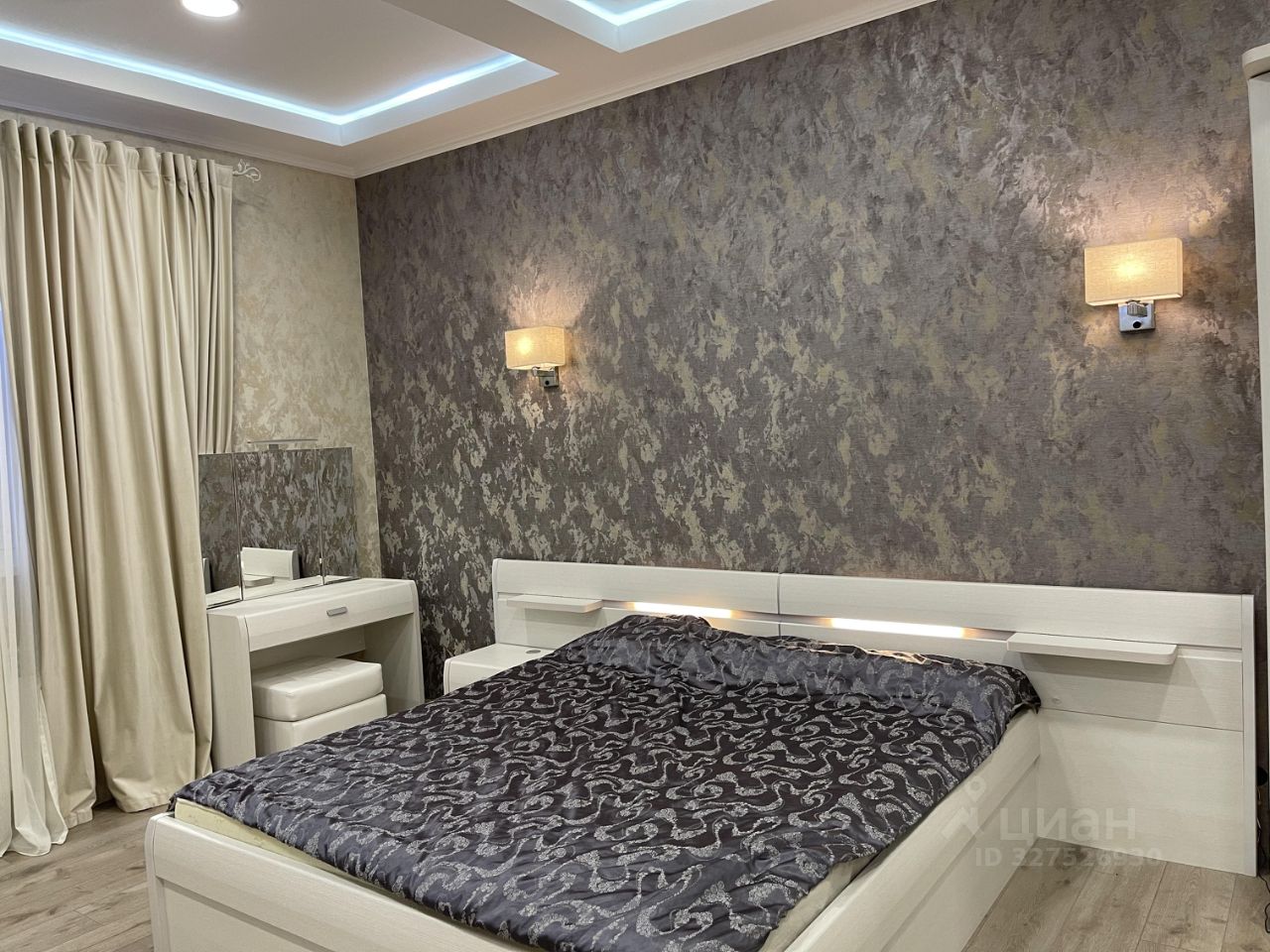 Коттедж в Ямало-Ненецкий АО, Новый Уренгой СМП-700 мкр, проезд Майский, 6 (273 м²)