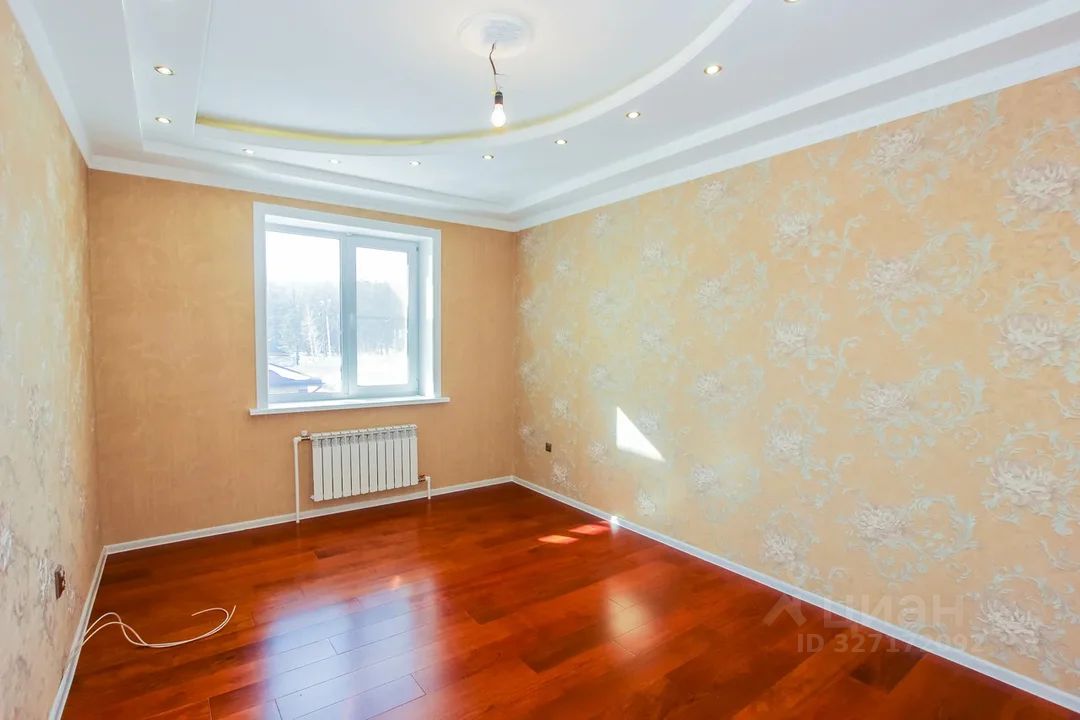 Коттедж в Бурятия, Улан-Удэ ул. Серебряная (272 м²)