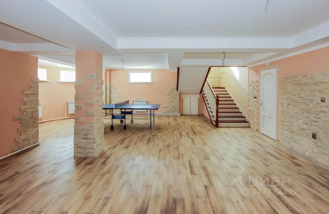 Коттедж в Бурятия, Улан-Удэ ул. Серебряная (272 м²)