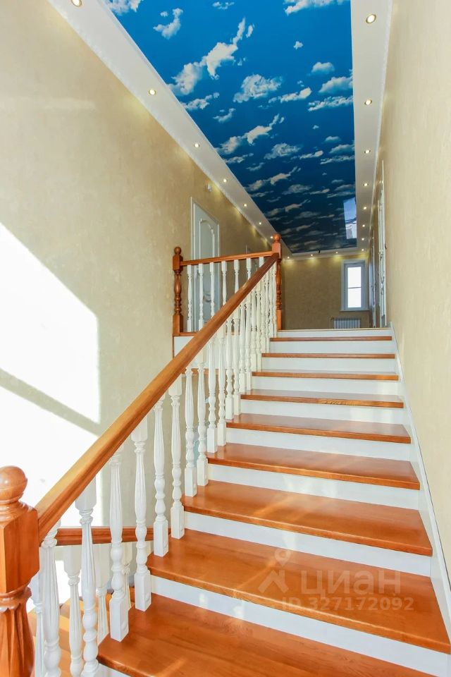 Коттедж в Бурятия, Улан-Удэ ул. Серебряная (272 м²)