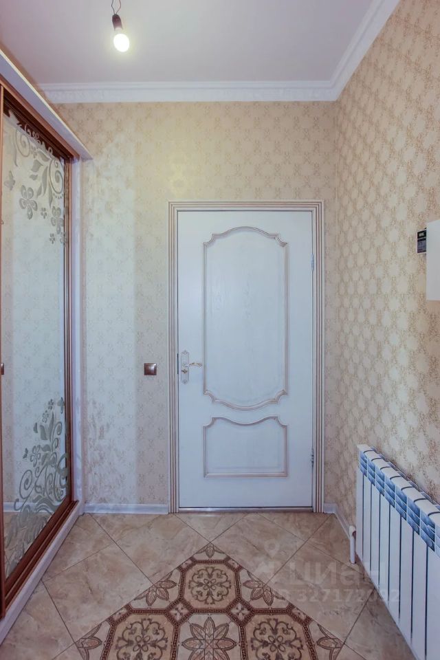 Коттедж в Бурятия, Улан-Удэ ул. Серебряная (272 м²)