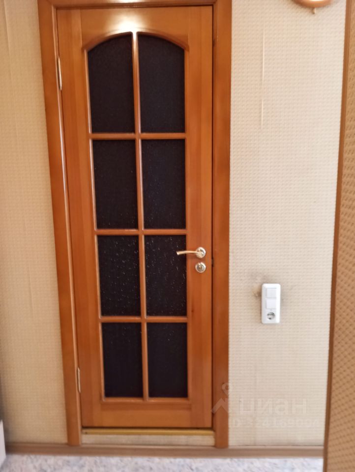 2-к кв. Кемеровская область, Прокопьевск Тырган мкр, 10-й мкр, 5 (50.1 м²)