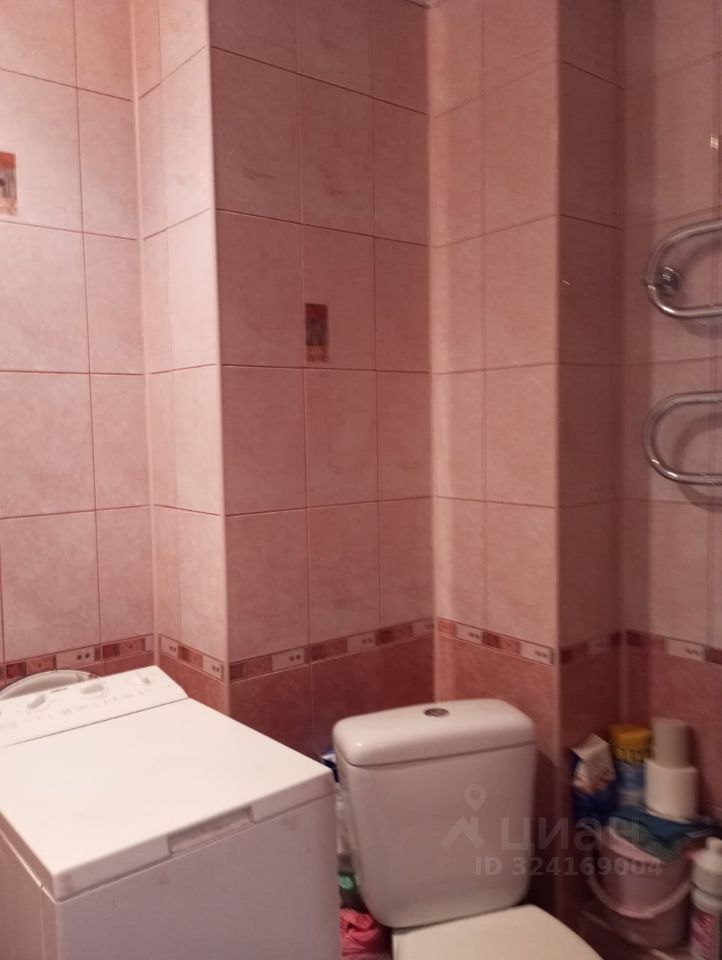 2-к кв. Кемеровская область, Прокопьевск Тырган мкр, 10-й мкр, 5 (50.1 м²)