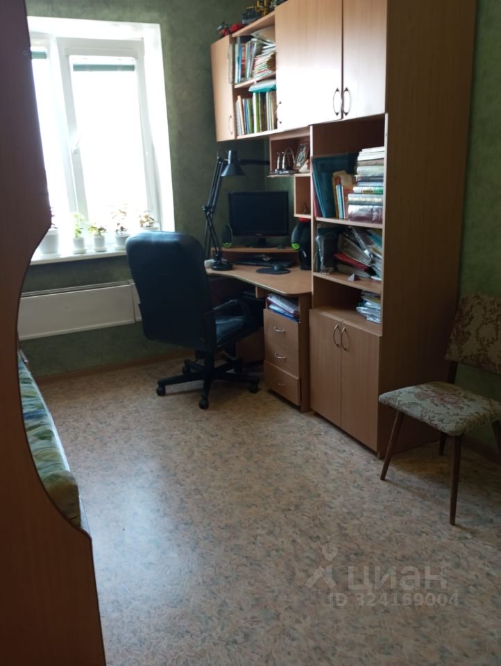 2-к кв. Кемеровская область, Прокопьевск Тырган мкр, 10-й мкр, 5 (50.1 м²)