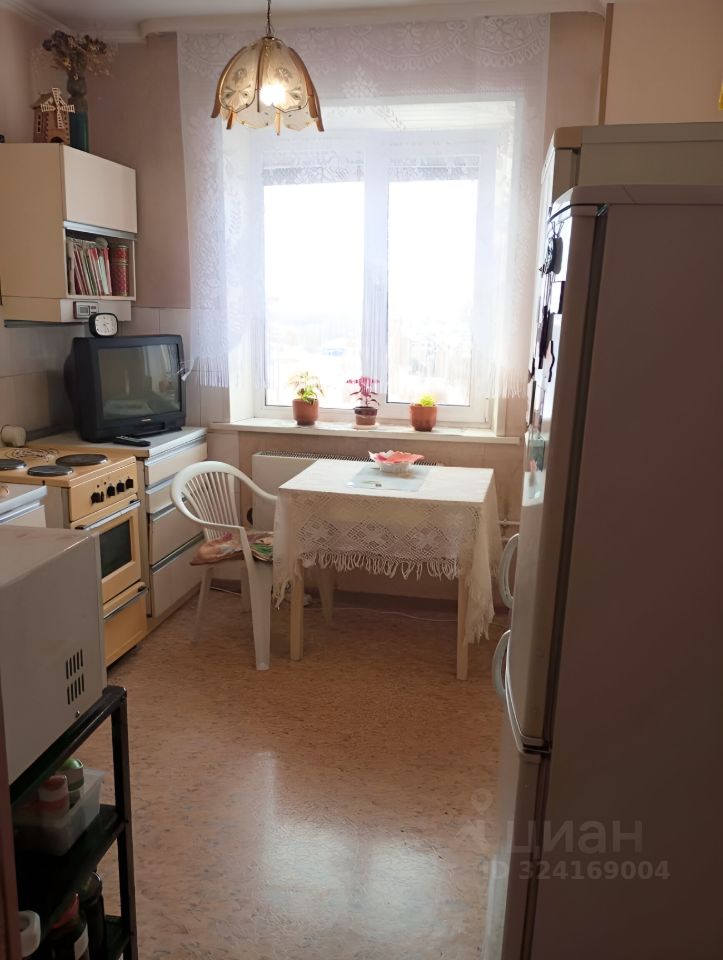 2-к кв. Кемеровская область, Прокопьевск Тырган мкр, 10-й мкр, 5 (50.1 м²)