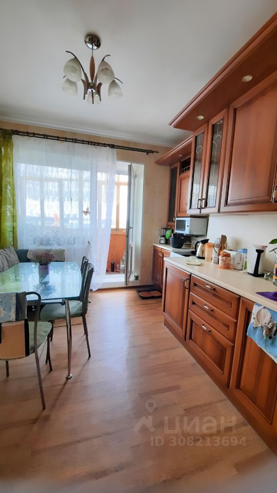 Продается3-комн.квартира,72,1м²