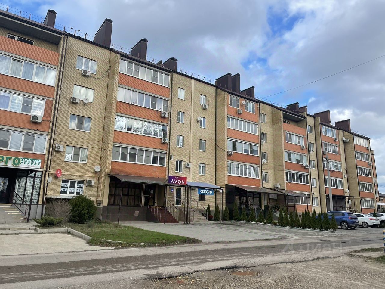 Продаю трехкомнатную квартиру 89м² 22, Кропоткин, Краснодарский край,  Кавказский район, 1-й микрорайон - база ЦИАН, объявление 297760310