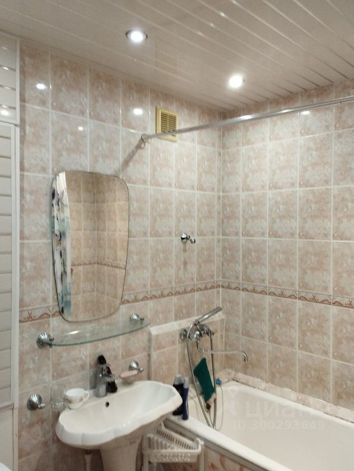 2-к кв. Ханты-Мансийский АО, Радужный 1-й мкр, 30 (44.0 м²)